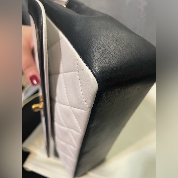 Chanel Rare Vintage Bicolor Single Flap with removable pouch - Picture 8 of 16